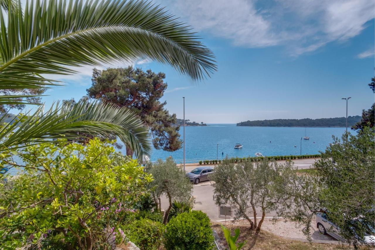 Apartments Villa Julija Mali Lošinj Dış mekan fotoğraf