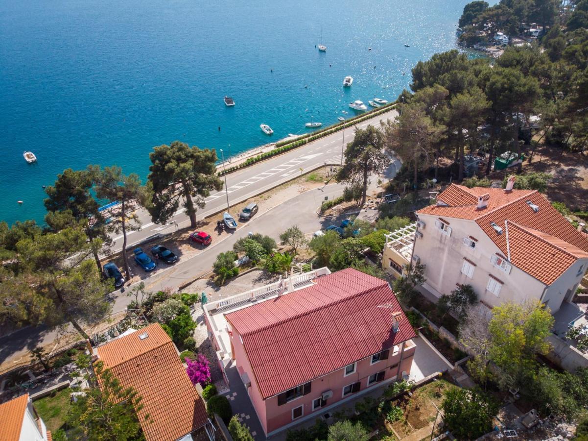 Apartments Villa Julija Mali Lošinj Dış mekan fotoğraf