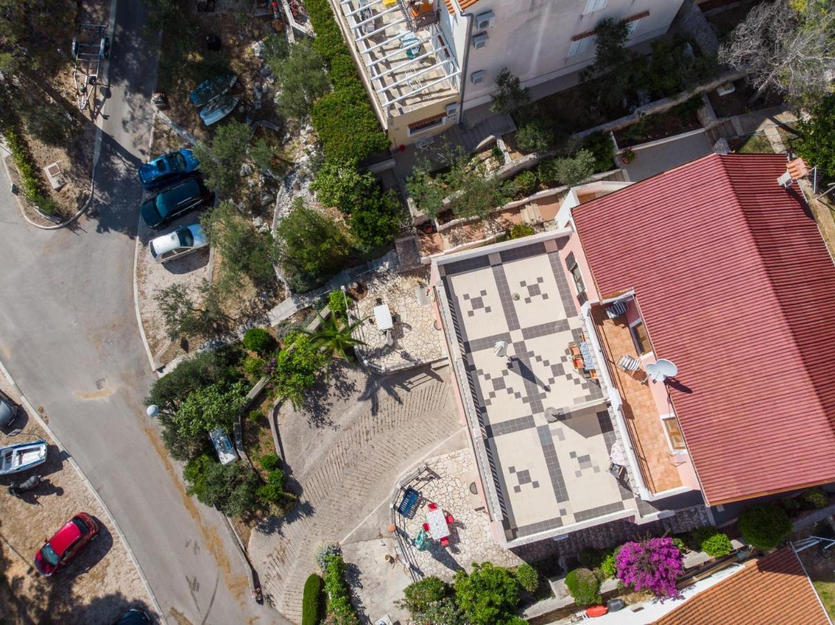 Apartments Villa Julija Mali Lošinj Dış mekan fotoğraf