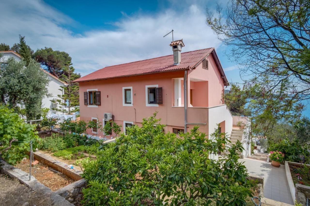 Apartments Villa Julija Mali Lošinj Dış mekan fotoğraf