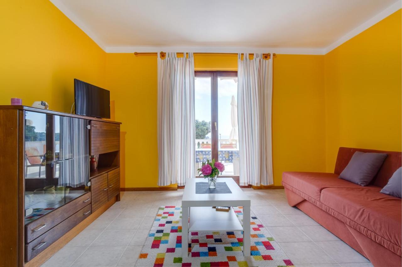 Apartments Villa Julija Mali Lošinj Dış mekan fotoğraf