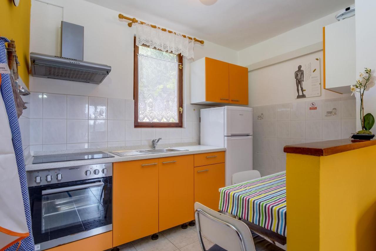 Apartments Villa Julija Mali Lošinj Dış mekan fotoğraf