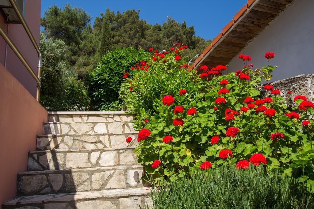 Apartments Villa Julija Mali Lošinj Oda fotoğraf