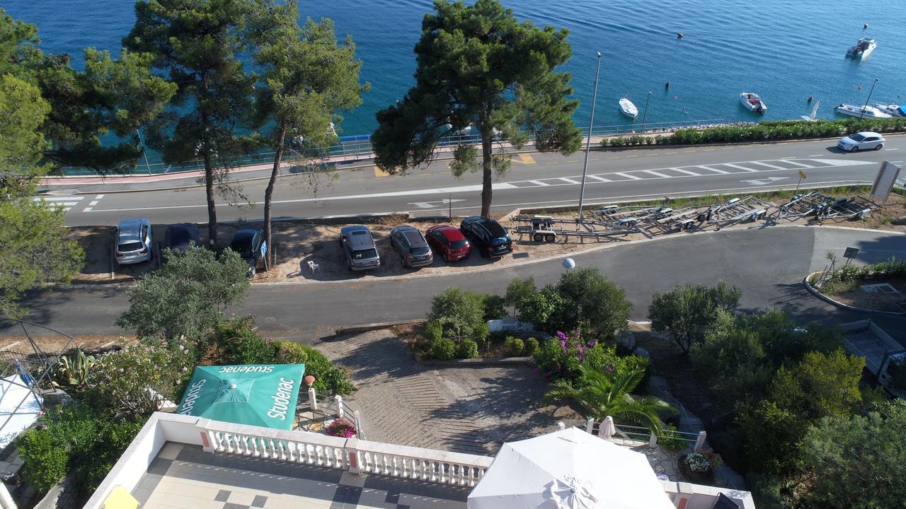 Apartments Villa Julija Mali Lošinj Dış mekan fotoğraf