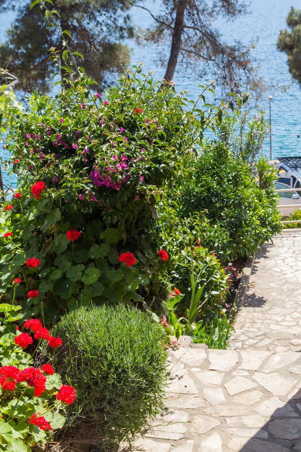 Apartments Villa Julija Mali Lošinj Dış mekan fotoğraf